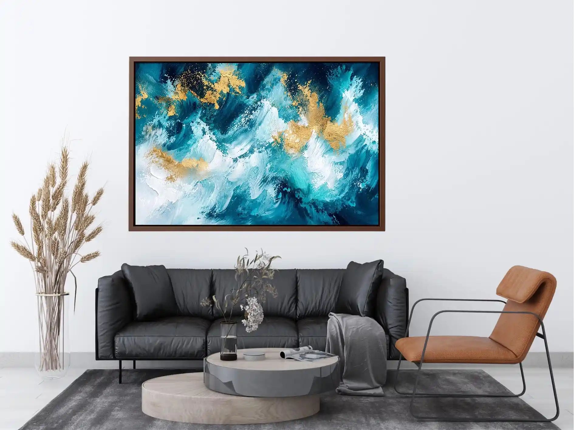 Oceanic waves and gilded splashes
