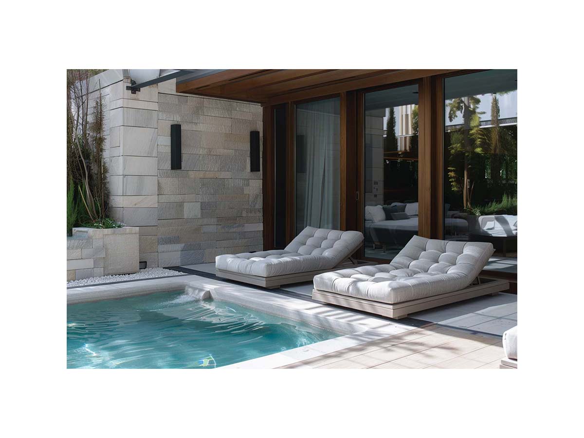 Pool Lounge